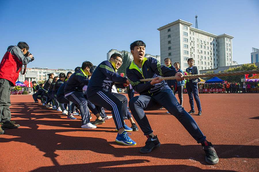 精彩的运动会学生日记300字精选5篇